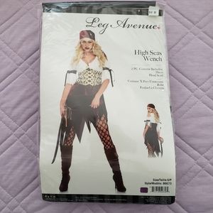 NWT Leg Avenue Pirate Halloween Costume
